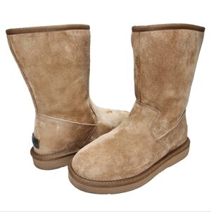 UGG Celvin Water Resistant Zip Boot Sz 7 Slim Equestrian Sheepskin Sand 1016591